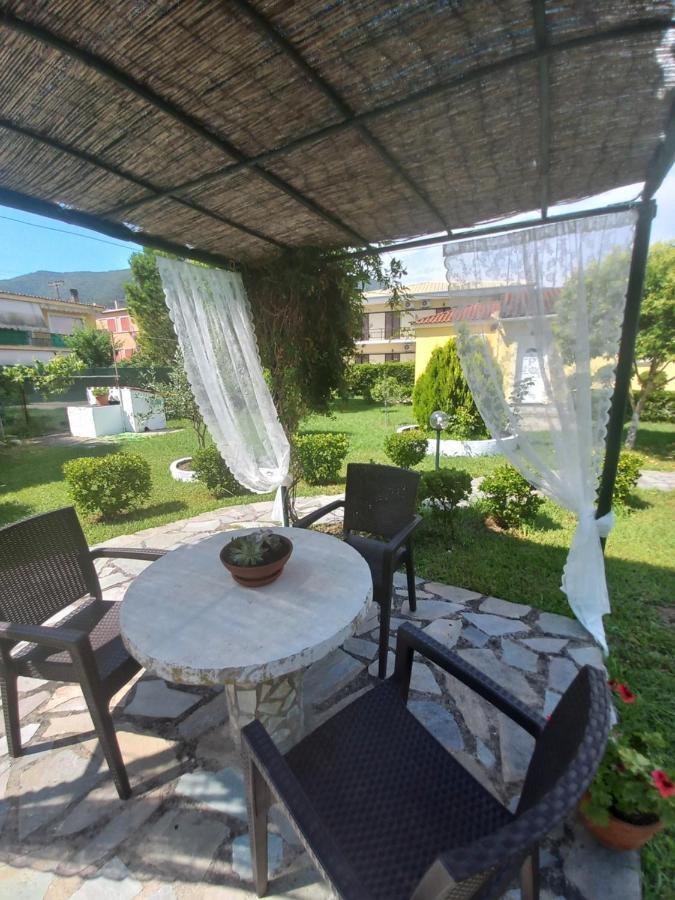 Manolia Apartments Ипсос Экстерьер фото